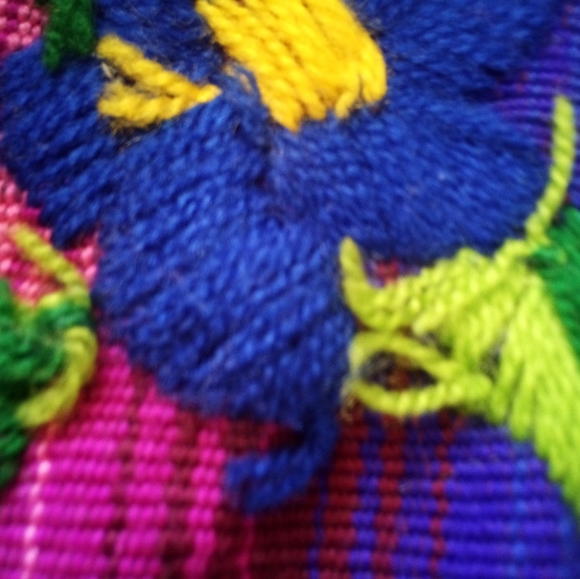 Guatemala handmade embroidery - Picture 3 of 8
